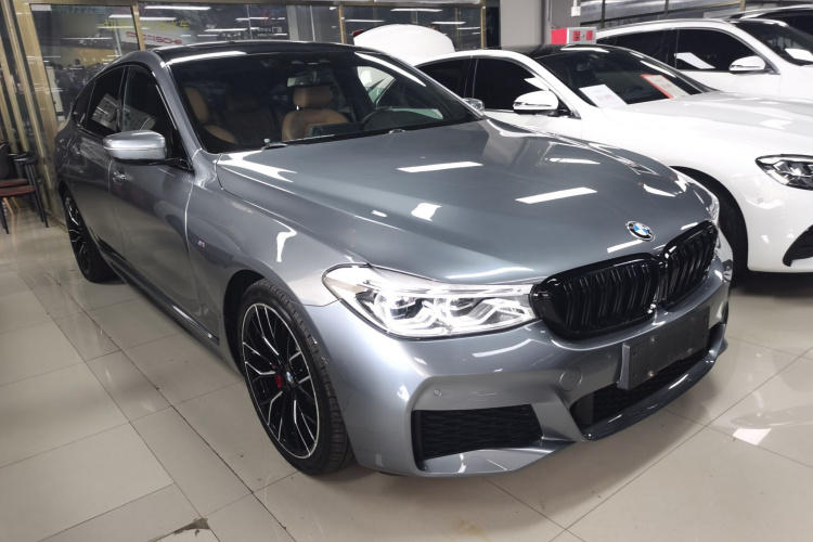 宝马6系GT 2020款 630i M运动套装车身外观3