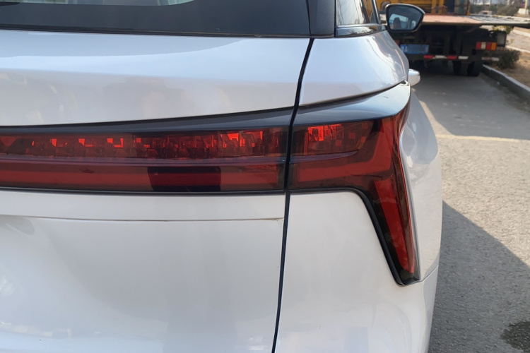 长安CS75 PLUS 2024款 第三代 冠军版 2.0T 智驾劲擎型车身外观6006