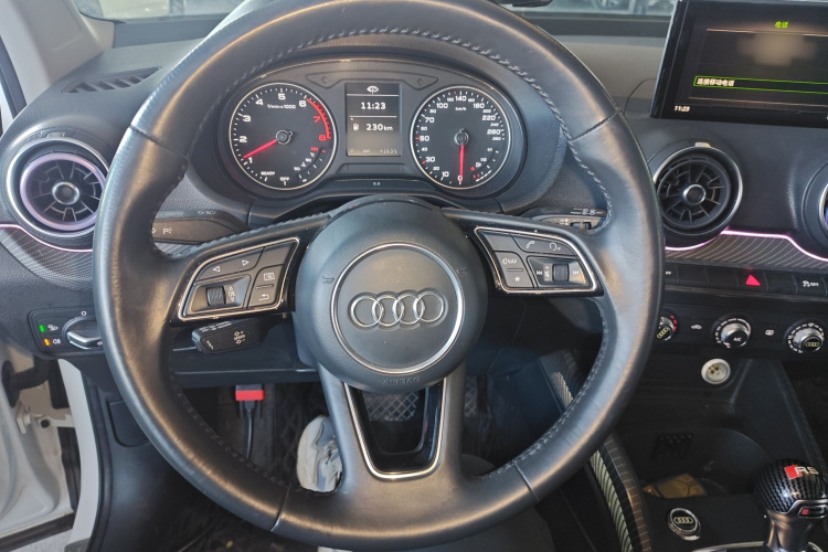 奥迪Q2L 2018款 35 TFSI 上市专享版 国V中控内饰13