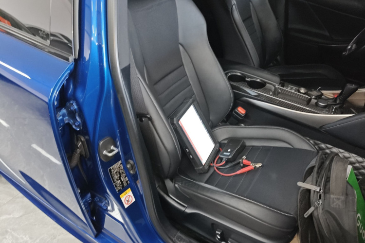 雷克萨斯IS 2017款 300 F SPORT版局部细节41