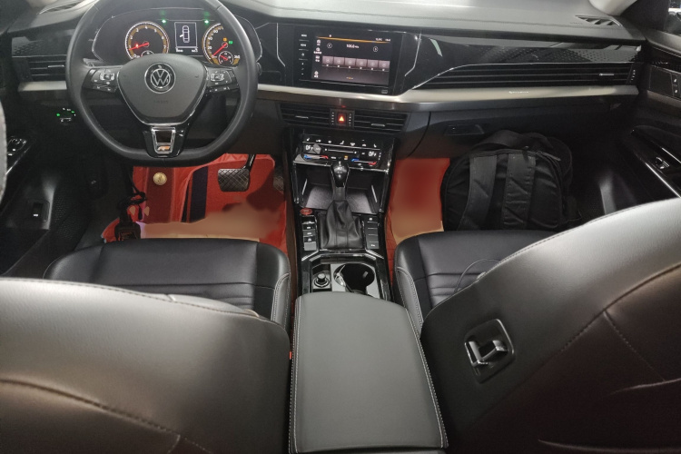 大众 帕萨特 2020款 330TSI 精英版 国VI中控内饰7002