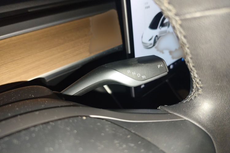 特斯拉 Model 3 2019款 标准续航后驱升级版局部细节18