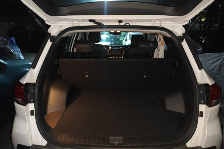 北京现代ix35 2019款 2.0L 自动两驱智勇·畅享版 国VI中控内饰23