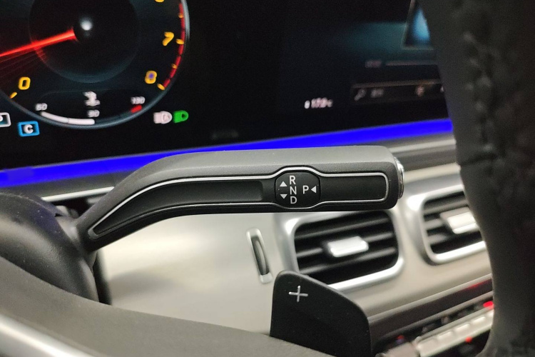 奔驰GLE轿跑 2020款 GLE 350 4MATIC 轿跑SUV 豪华型局部细节18