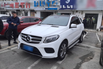 奔驰GLE 2018款 GLE 320 4MATIC 动感型臻藏版