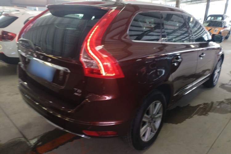 沃尔沃XC60 2015款 T5 AWD 智远版车身外观7