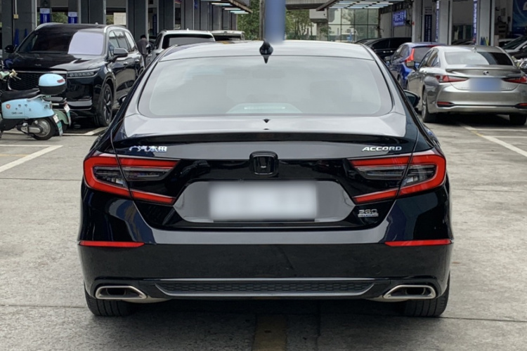 本田 雅阁 2022款 260TURBO 豪华版车身外观6003