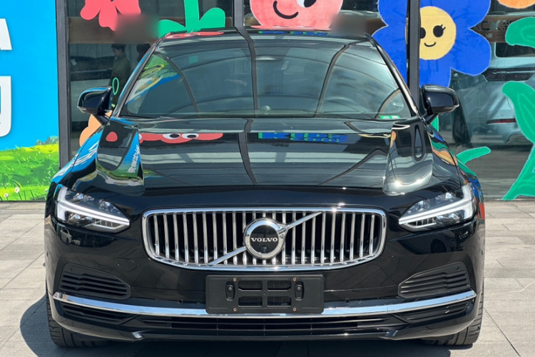 沃尔沃S90新能源 2022款 T8 E驱混动 智雅豪华版车身外观6003