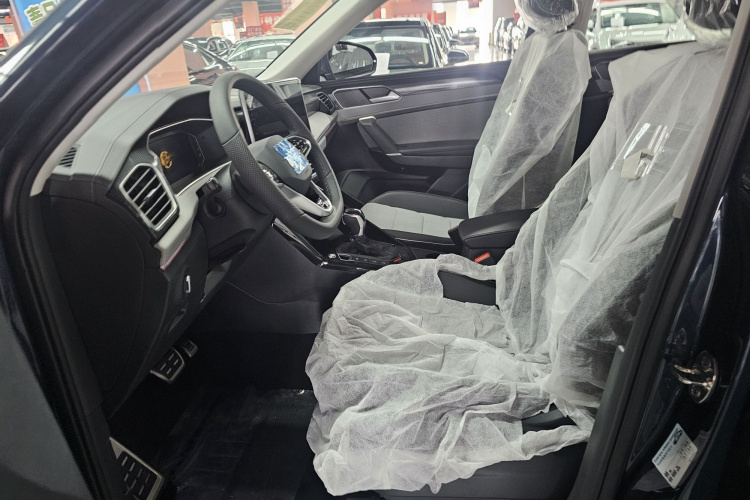 大众 探岳X 2024款 330TSI 两驱尊贵高能版中控内饰7006