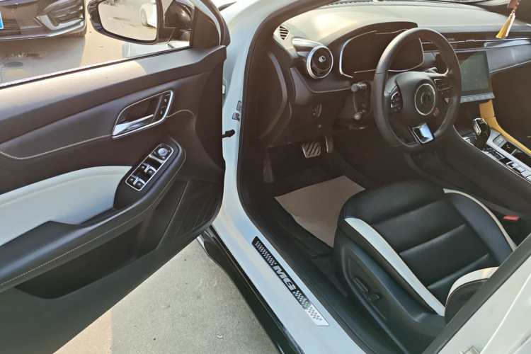 名爵 MG6 2021款 Pro 1.5T 自动Trophy豪华版中控内饰20