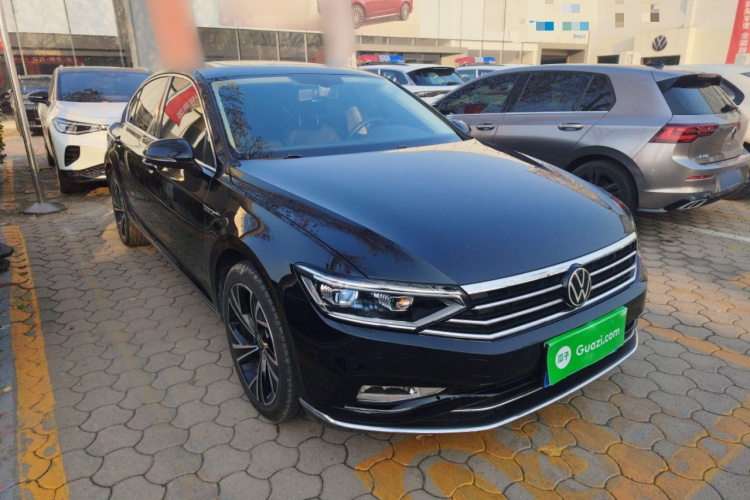 大众 迈腾 2020款 330TSI DSG 豪华型车身外观3