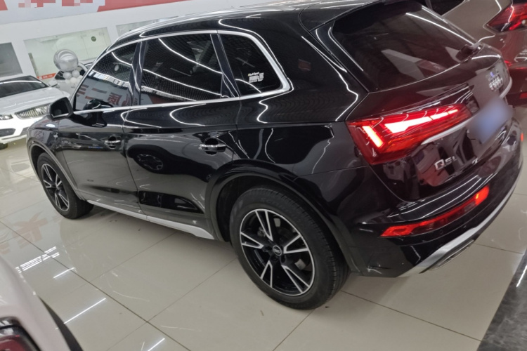 奥迪Q5L 2022款 40T 时尚动感型车身外观6003