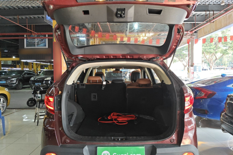 东南DX7 2017款 1.5T 自动豪华型机舱底盘23