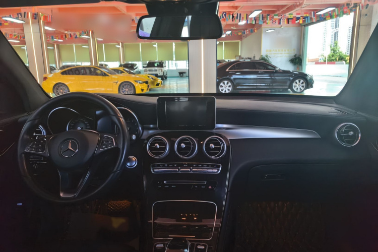 奔驰GLC 2017款 GLC 260 4MATIC 豪华型中控内饰7004