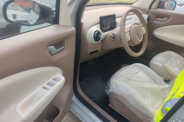 五菱汽车 宏光MINIEV 2025款 四门版 进阶款中控内饰20