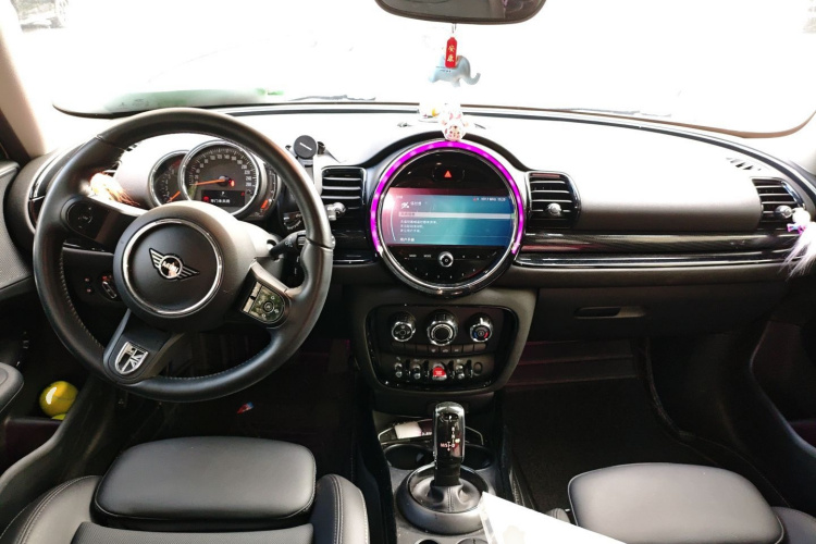 MINI Clubman 2022款 1.5T ONE中控内饰12