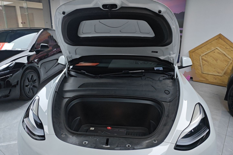 特斯拉 Model Y 2023款 长续航全轮驱动版局部细节24