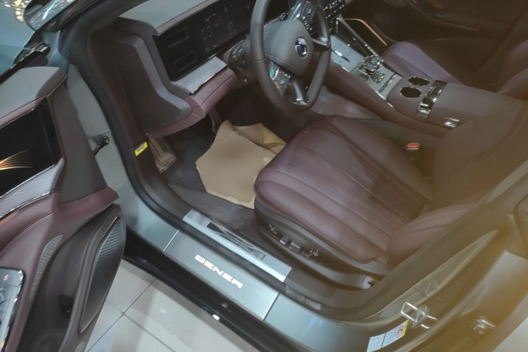 腾势Z9GT 2024款 1100四驱Ultra版中控内饰20