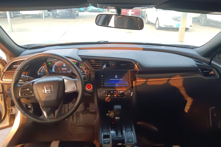 本田 思域 2021款 HATCHBACK 220TURBO CVT新锐控中控内饰7002