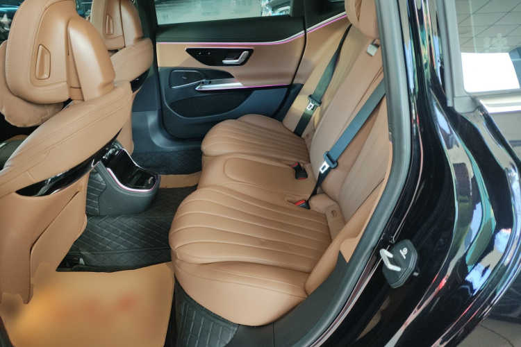 奔驰E级 2025款 改款 E 260 L中控内饰21