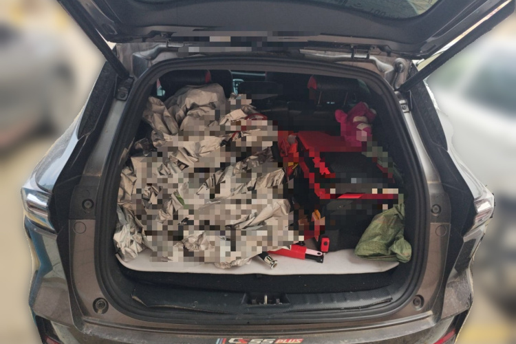 长安CS55PLUS 2024款 第三代 1.5T DCT尊贵型中控内饰23