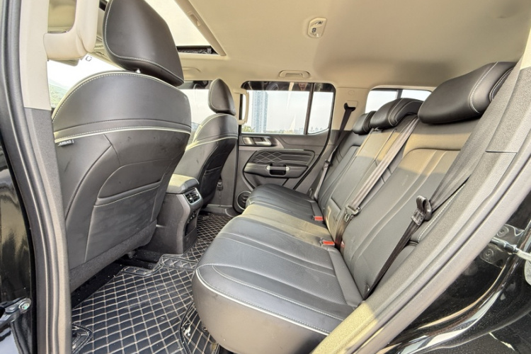 坦克300 2023款 2.0T 铁骑02中控内饰7006