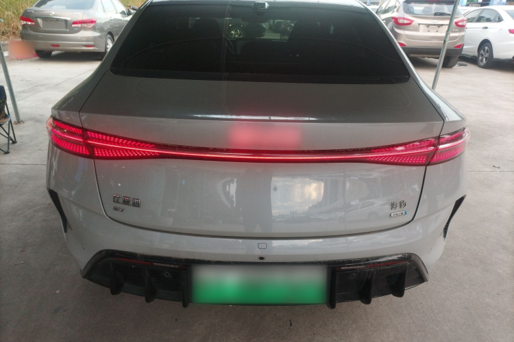 比亚迪 海豹 2025款 650智驾版车身外观6