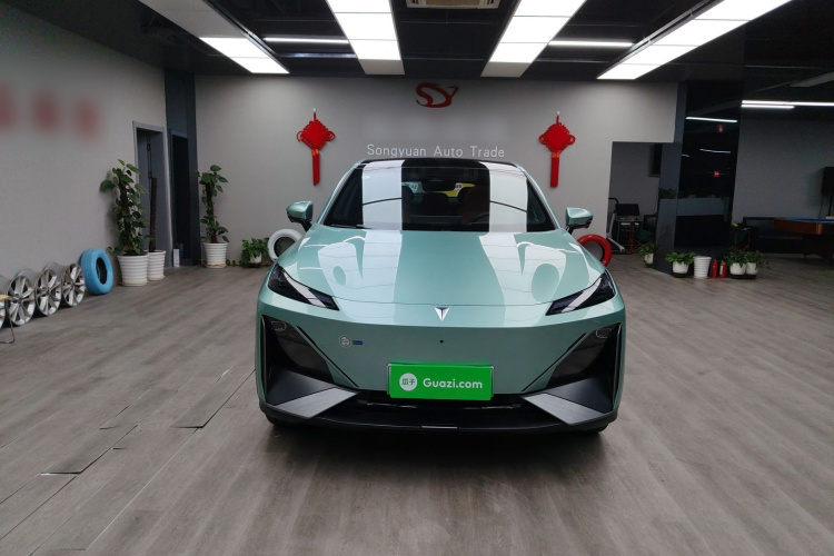 深蓝汽车 深蓝S07 2023款 200Max增程版车身外观2