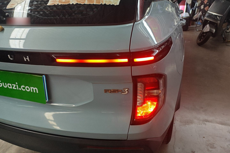 宝骏RS-3 2020款 1.5L CVT  24小时在线豪华型车身外观6006