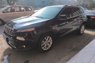 Jeep 自由光 2017款 2.0L 优越版