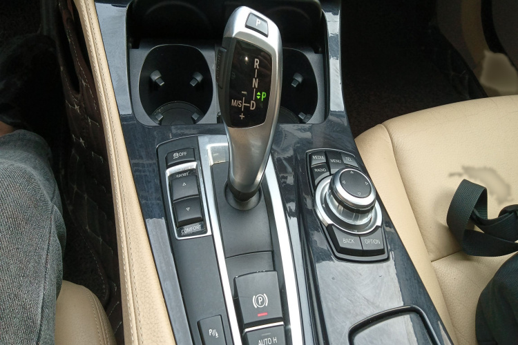 宝马5系 2014款 520Li 典雅型局部细节18