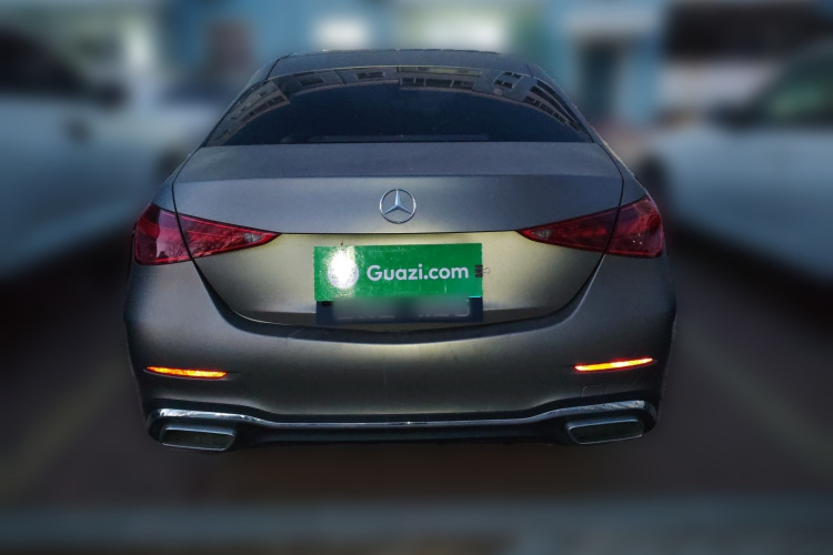 奔驰C级 2023款 改款 C 260 L 运动版车身外观6