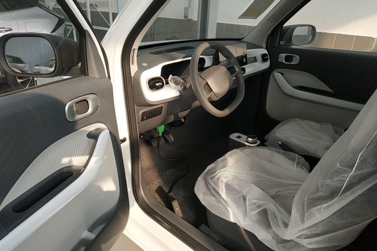 吉利银河 熊猫 2025款 210km 元气熊中控内饰20