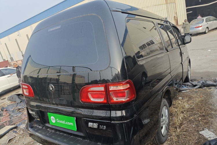 东风风行 菱智 2022款 M5L 1.6L 实用型 7座车身外观7