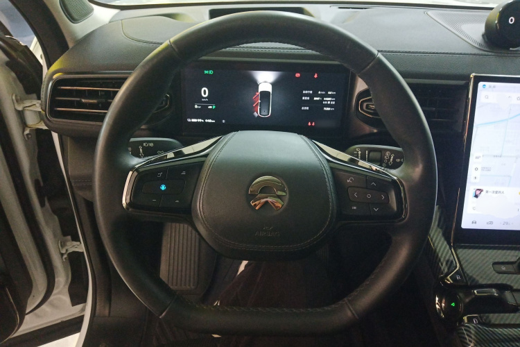 蔚来ES8 2020款 450KM 六座版中控内饰13