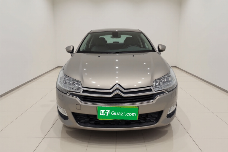 雪铁龙C5 2014款 1.6T 自动尊享型车身外观2