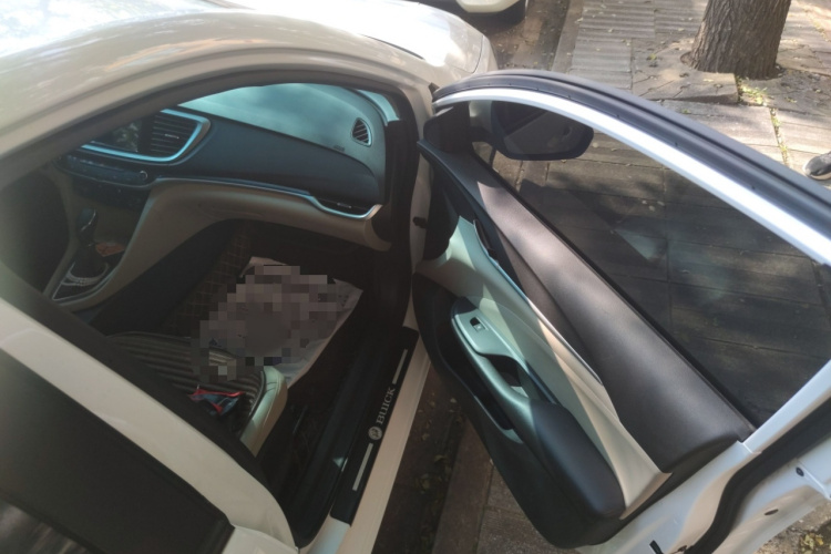 别克 英朗 2021款 典范 1.5L 自动精英型局部细节9005