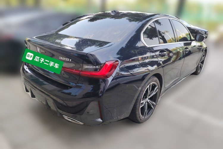 宝马3系 2024款 325i M运动套装车身外观6005