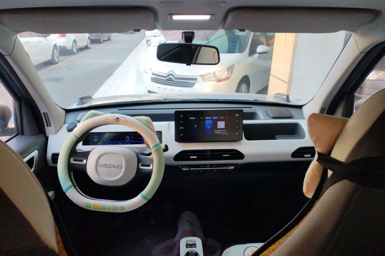 吉利银河 2024款 熊猫mini 200km 龙腾版中控内饰12