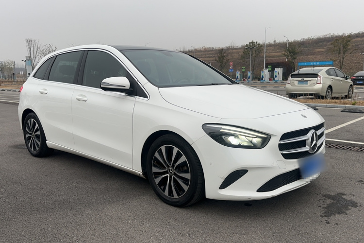 奔驰B级 2021款 B 200 动感型车身外观6002