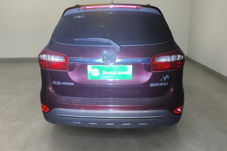 江铃 驭胜S350 2017款 2.0T 手动两驱柴油豪华天窗版5座车身外观6