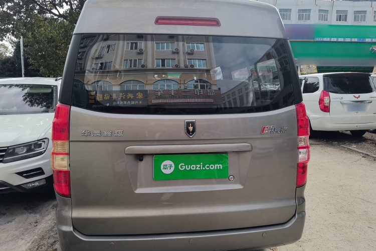 金杯 新海狮X30L 2021款 1.5L财富无空调版客车国VI SWC15M车身外观6