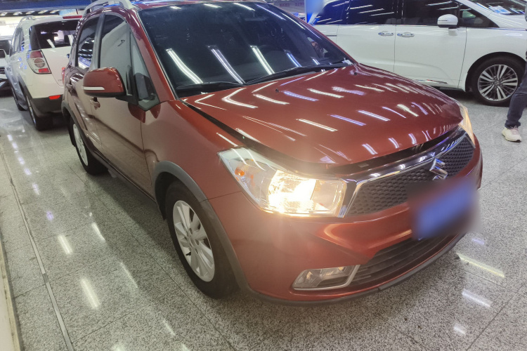 铃木 天语 SX4 2013款 1.6L 自动酷锐型车身外观6002