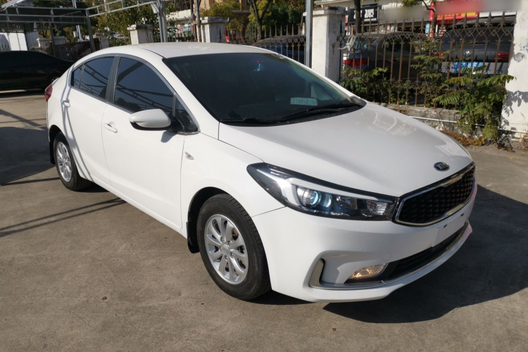 起亚K3 2016款 1.6L 手动GL车身外观3