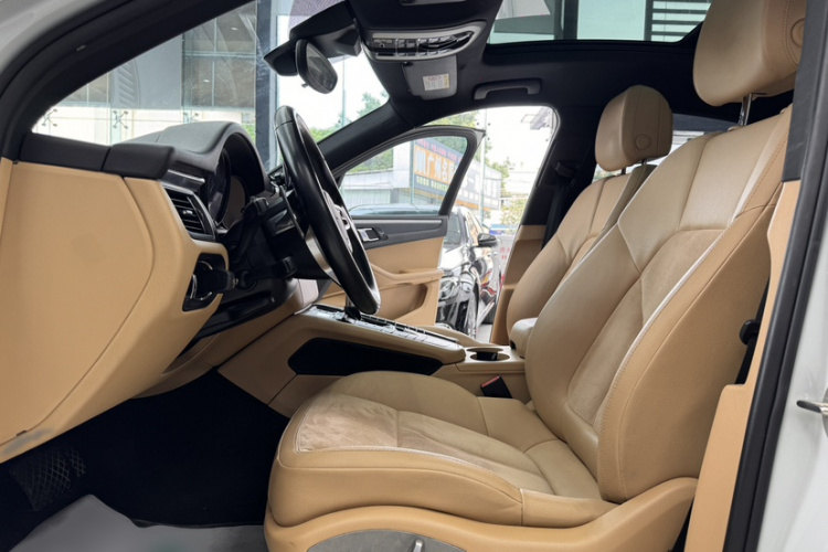 保时捷 2017款  Macan 2.0T中控内饰7005