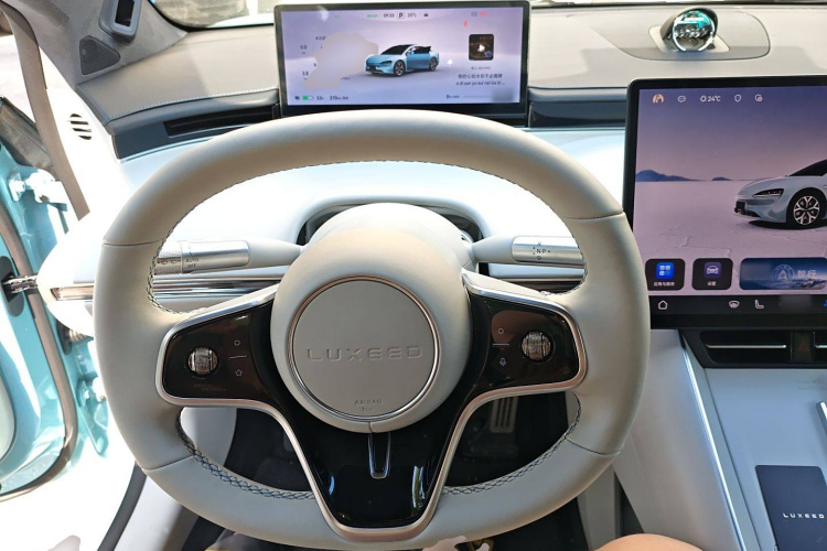 鸿蒙智行 智界S7 2024款 Max+ 后驱超航智驾版中控内饰13