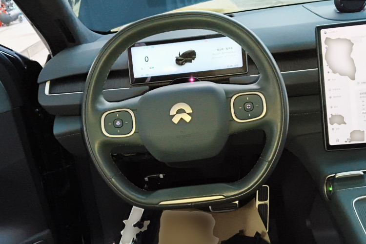 蔚来ES8 2023款 100kWh 签名版中控内饰13