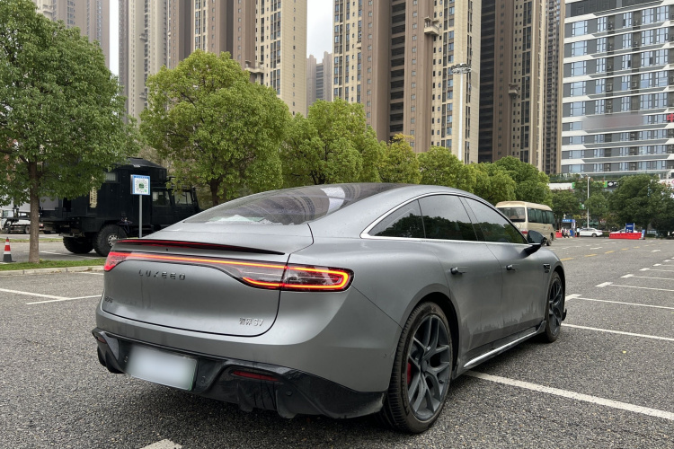 鸿蒙智行 智界S7 2024款 Max RS 四驱性能版车身外观6001