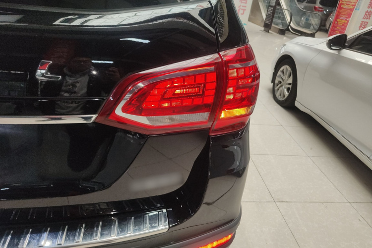 哈弗H6 2015款 运动版 1.5T 自动两驱豪华型车身外观9