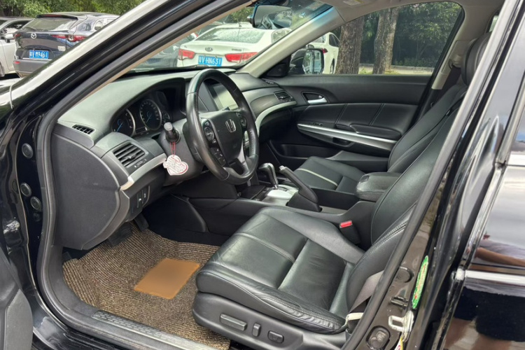 本田 歌诗图 2016款 2.4L 豪华版中控内饰7004